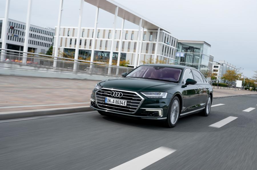 Audi A8 L 60 TFSI e Quattro 2019 года  (WW) (фото 19 из 61)